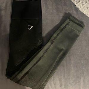 Gym shark black grey gradient leggings, size S